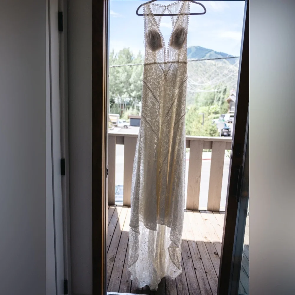 Rish Bridal Rio Wedding Dress - size 8 - Picture 12 of 12